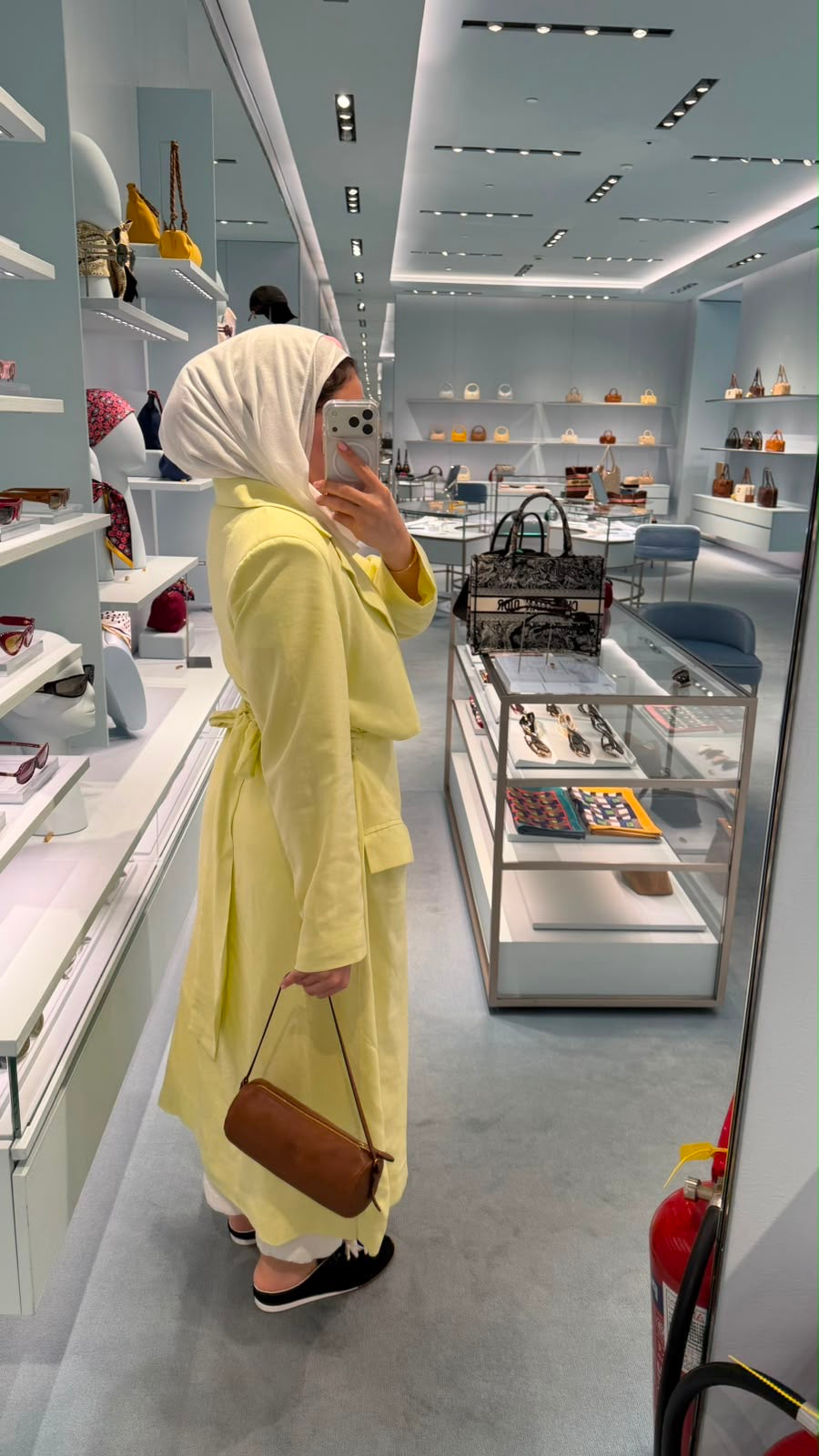 linen trench coat 🧥